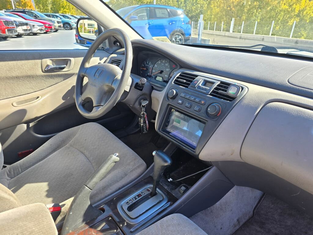 Used 2002 Honda Accord VP image 11