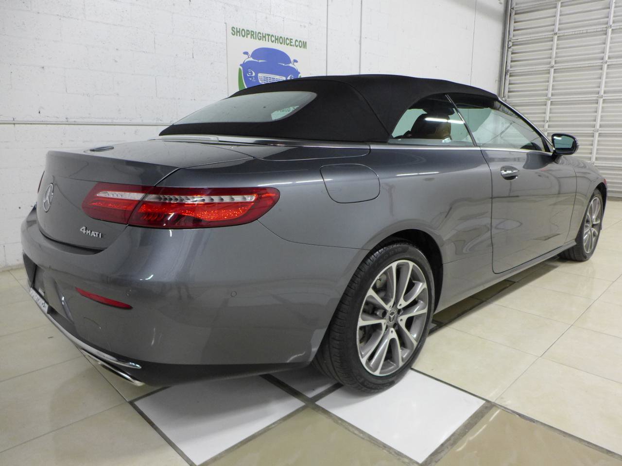 Used 2018 Mercedes-Benz E 400 4MATIC Cabriolet image 4