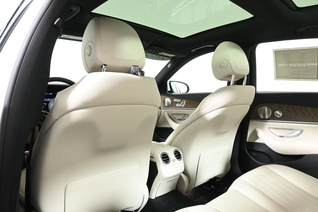 Certified 2022 Mercedes-Benz E 350 4MATIC Sedan image 32