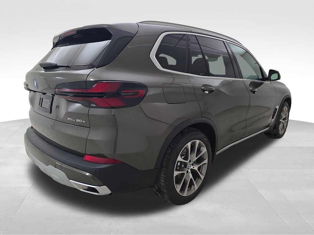New 2026 BMW X5 xDrive50e AWD/4WD image 9