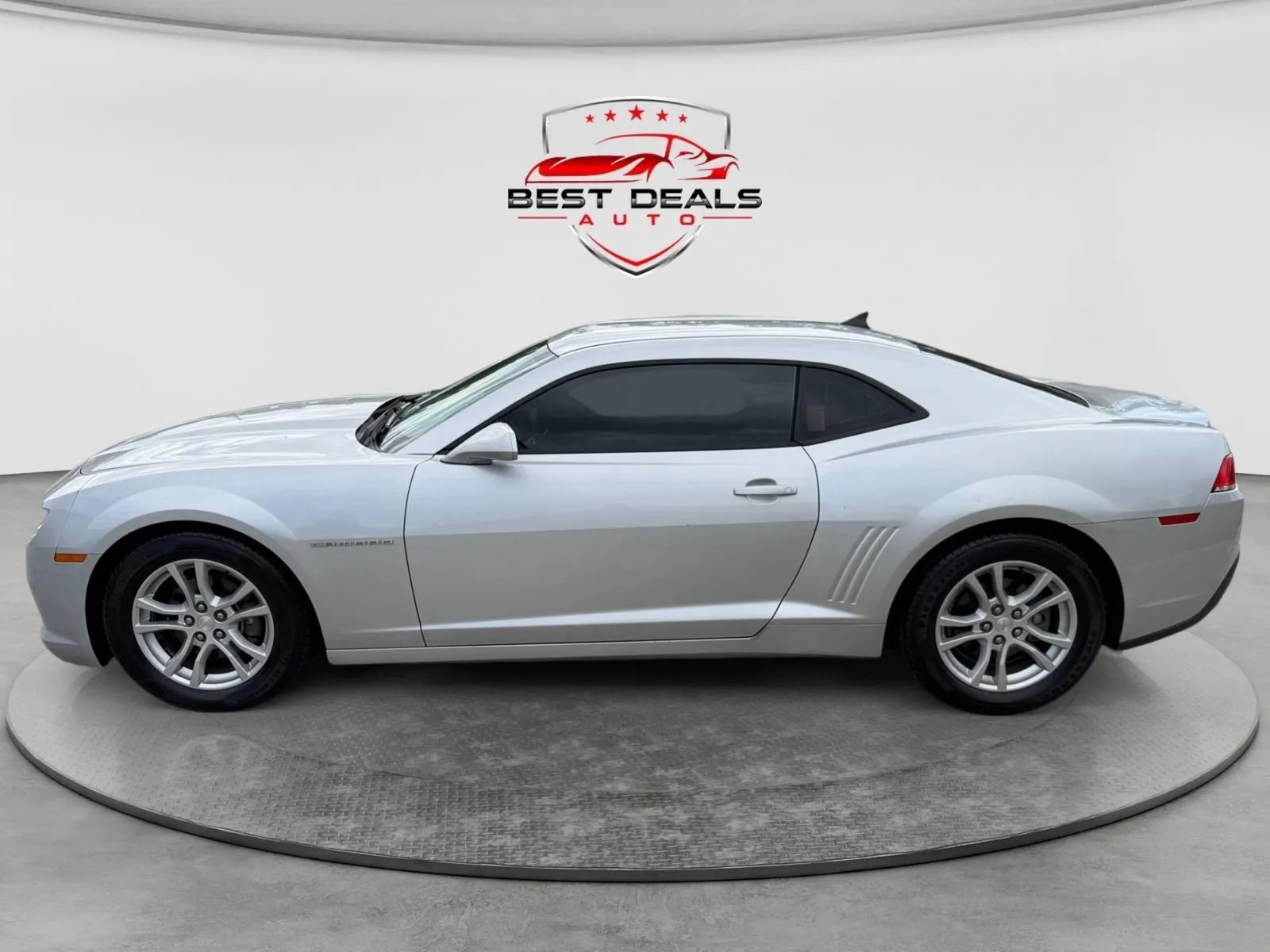 Used 2014 Chevrolet Camaro LS RWD image 2