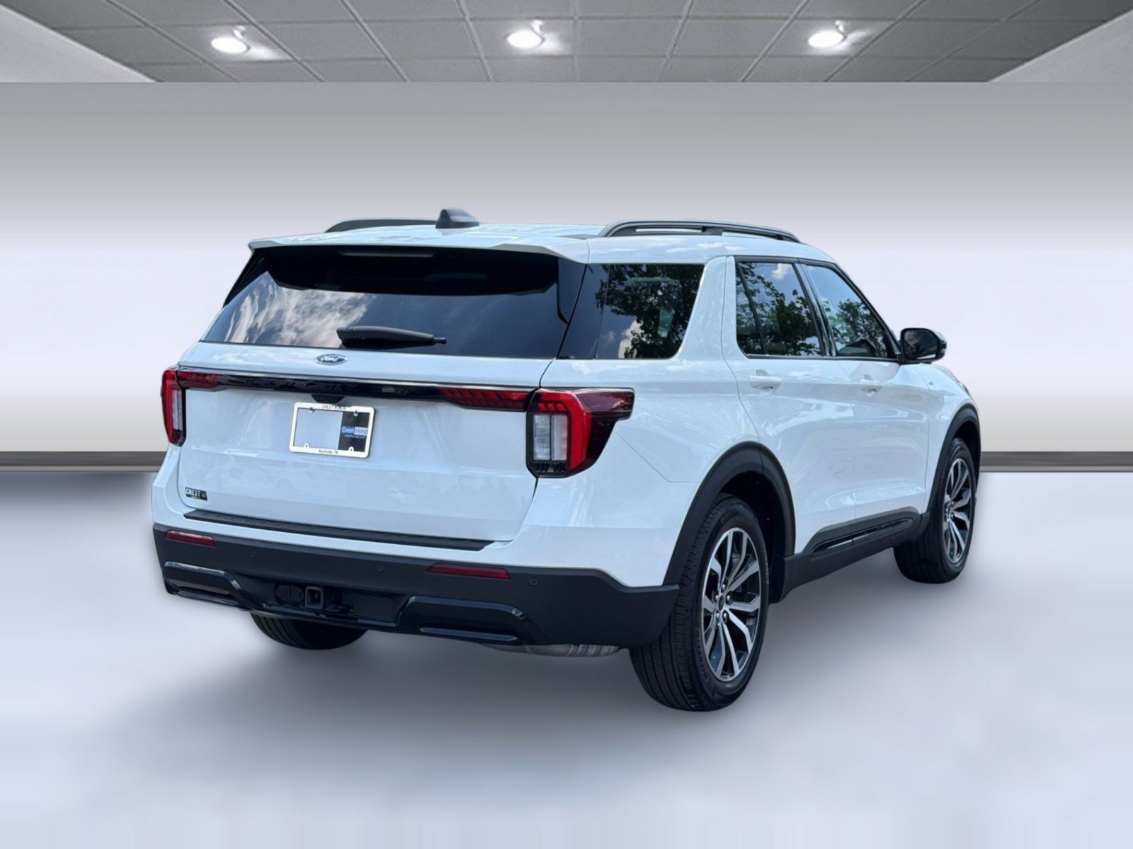 Used 2025 Ford Explorer ST-Line w/ Premium Package RWD image 9