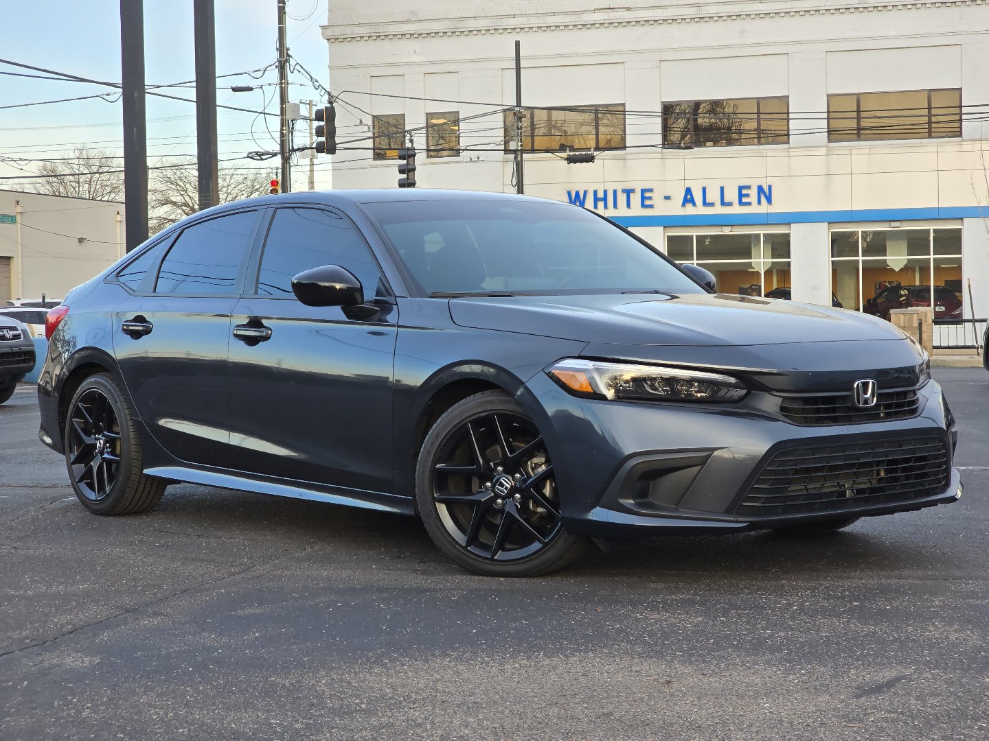 Used 2023 Honda Civic Sport image 2