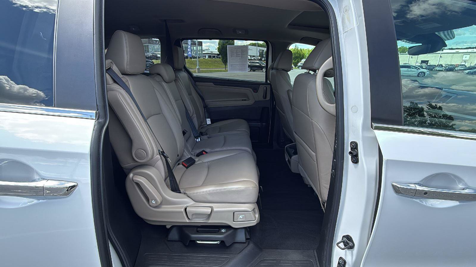 Used 2024 Honda Odyssey EX-L image 18