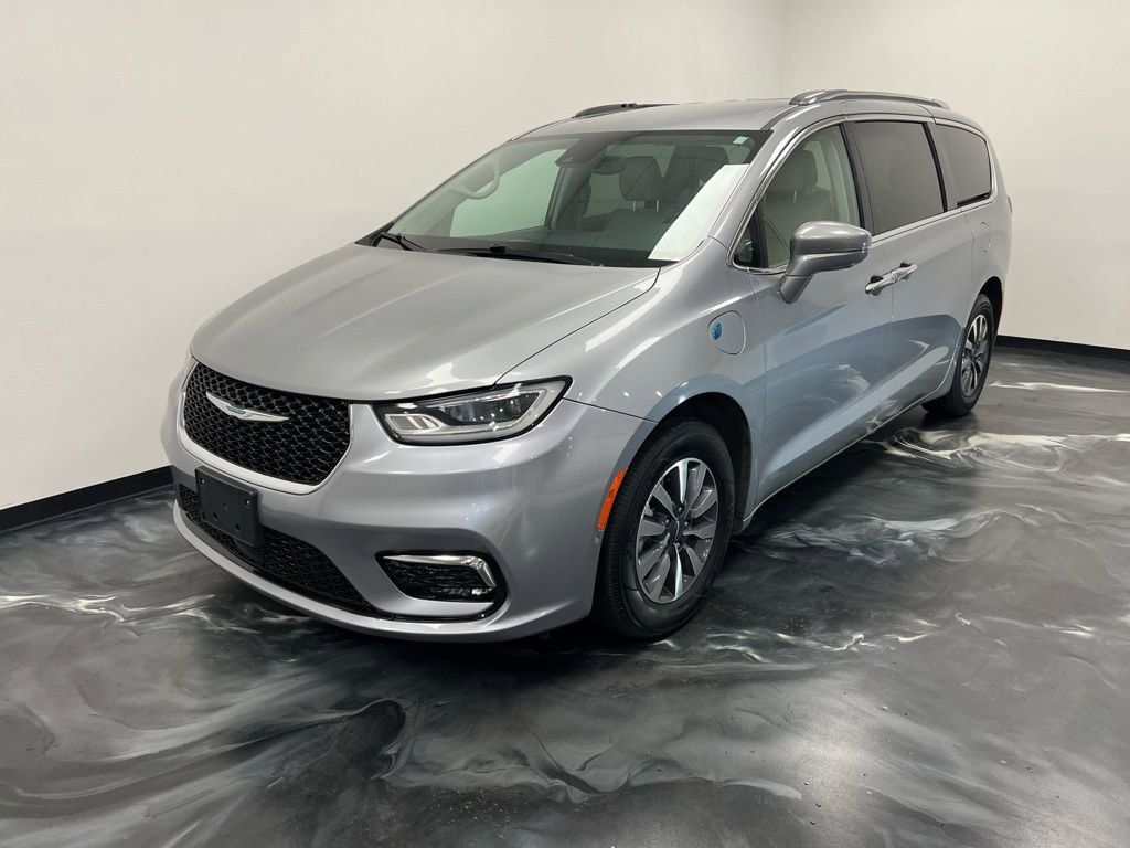 Used 2021 Chrysler Pacifica Touring-L image 18