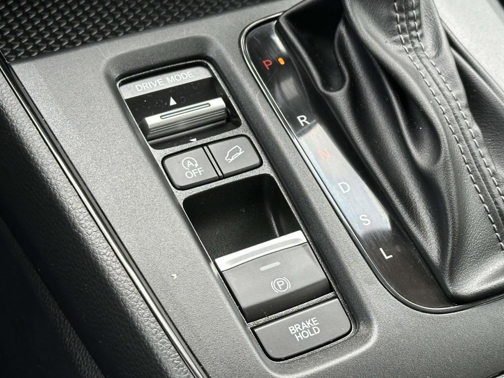 Used 2025 Honda CR-V LX image 29