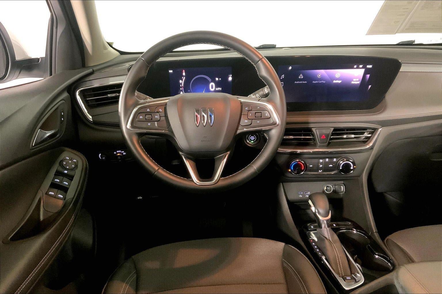 Used 2025 Buick Encore GX Preferred AWD/4WD image 5