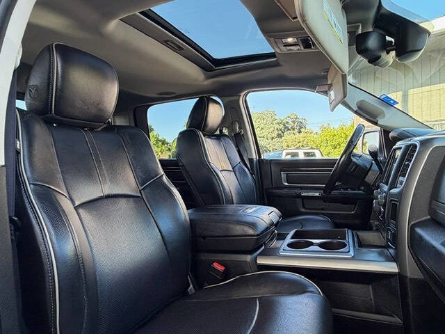 Used 2015 RAM 2500 Limited AWD/4WD image 32