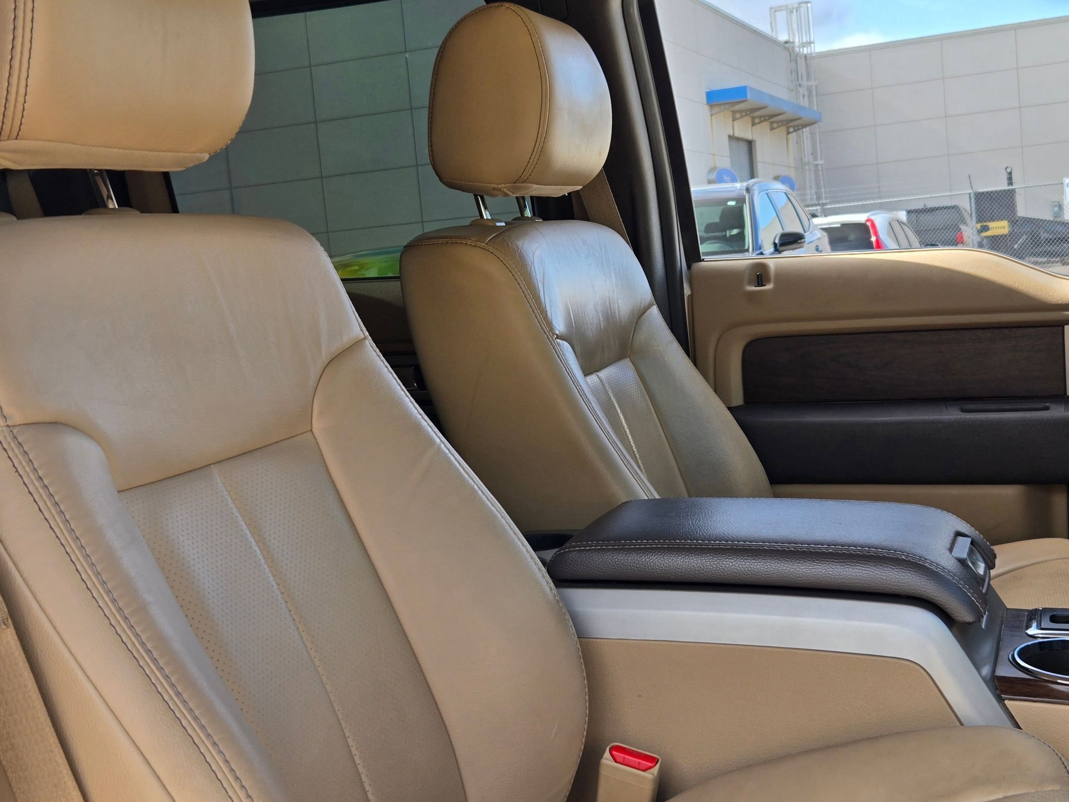 Used 2014 Ford F150 Lariat w/ Equipment Group 501A Mid RWD image 29