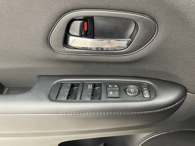 Used 2019 Honda HR-V Sport image 11