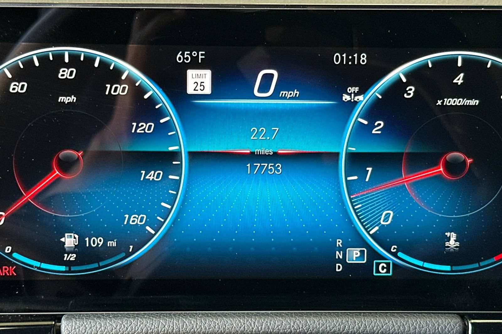 Certified 2023 Mercedes-Benz GLA 250 w/ Premium Package image 35