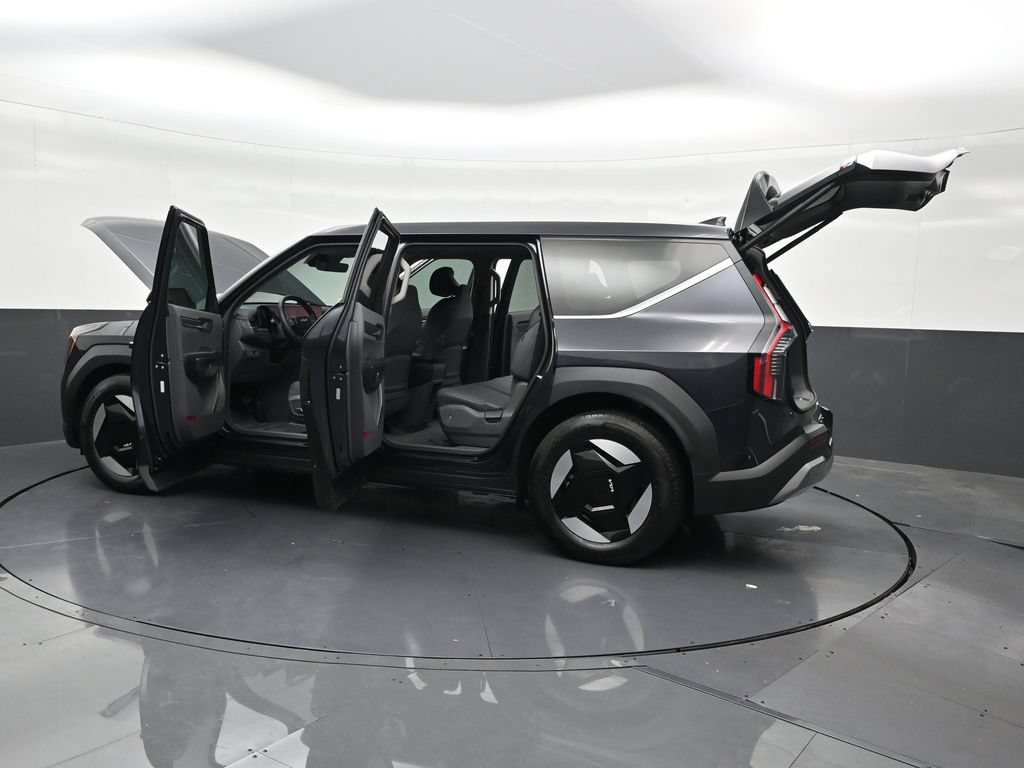 Used 2026 Kia EV9 Light RWD image 39