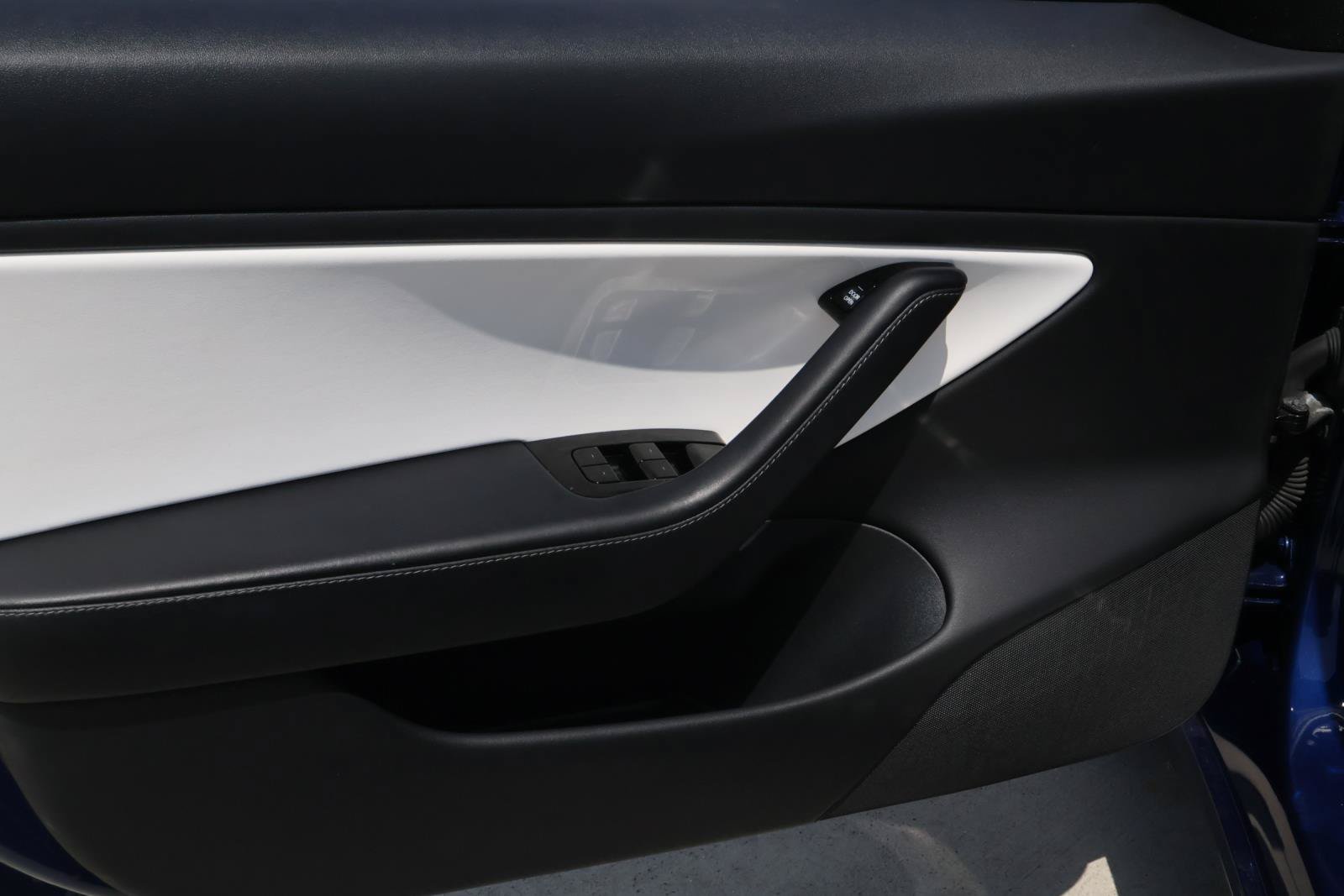 Used 2019 Tesla Model 3 Standard Range RWD image 13