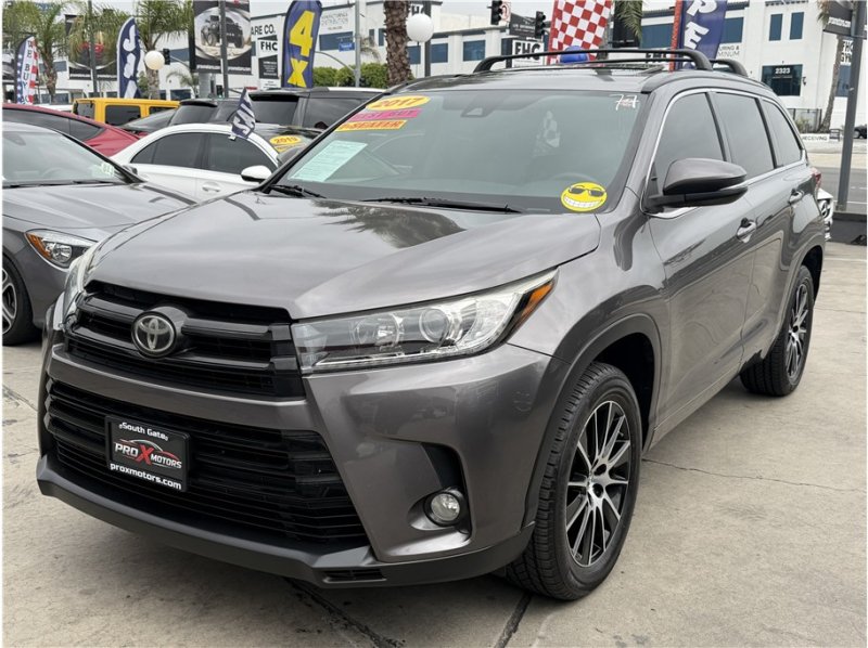 Used 2017 Toyota Highlander SE FWD image 60