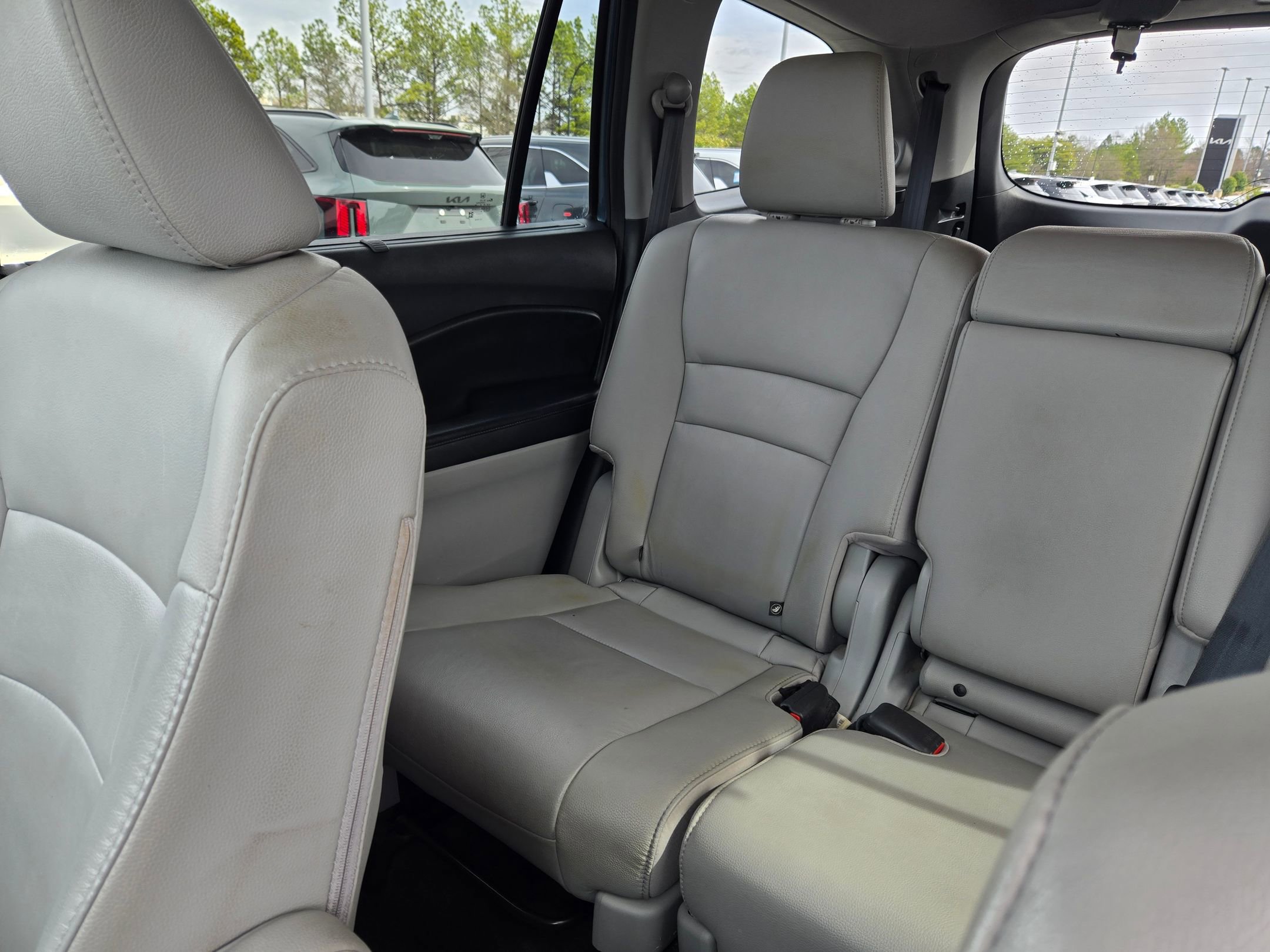Used 2019 Honda Pilot Touring image 12