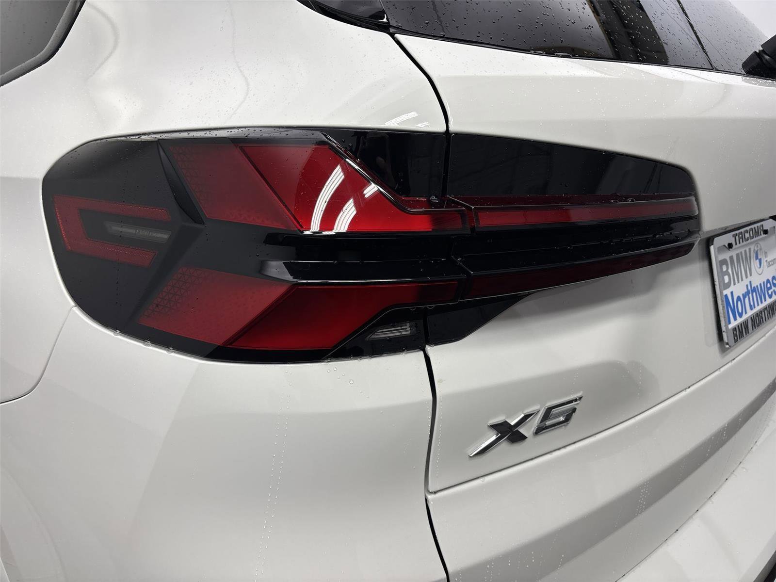 New 2026 BMW X5 xDrive50e w/ M Sport Package image 19