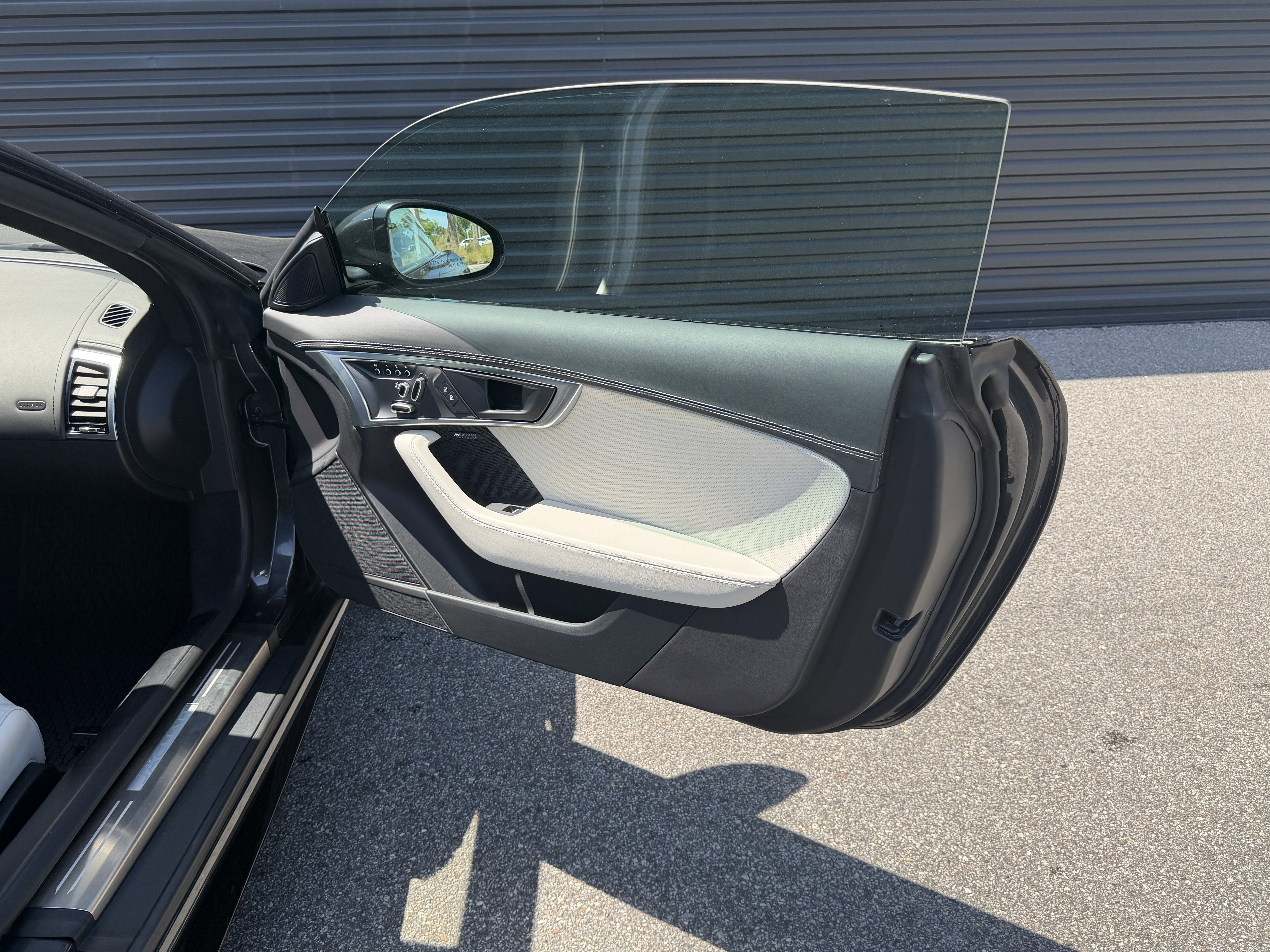 Used 2023 Jaguar F-TYPE R-Dynamic image 20