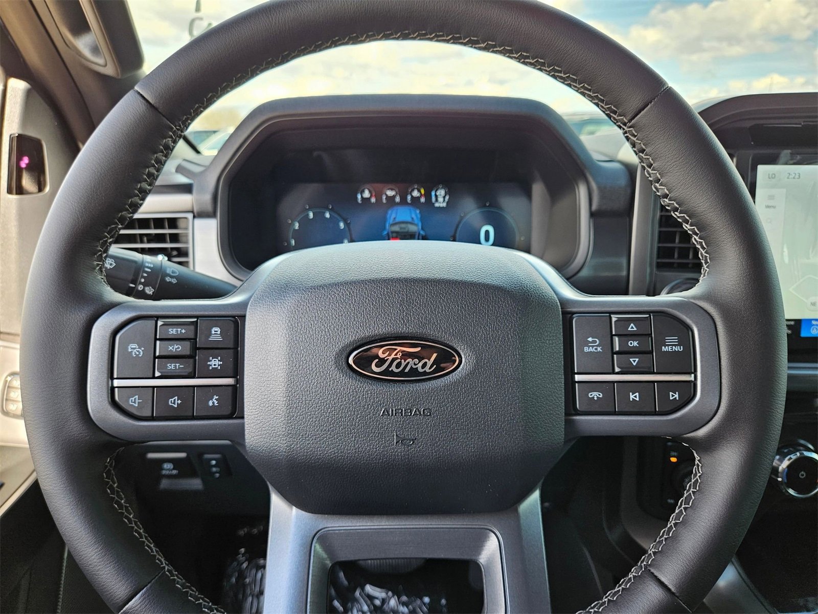 New 2025 Ford F150 Lariat w/ Equipment Group 501A Mid image 26