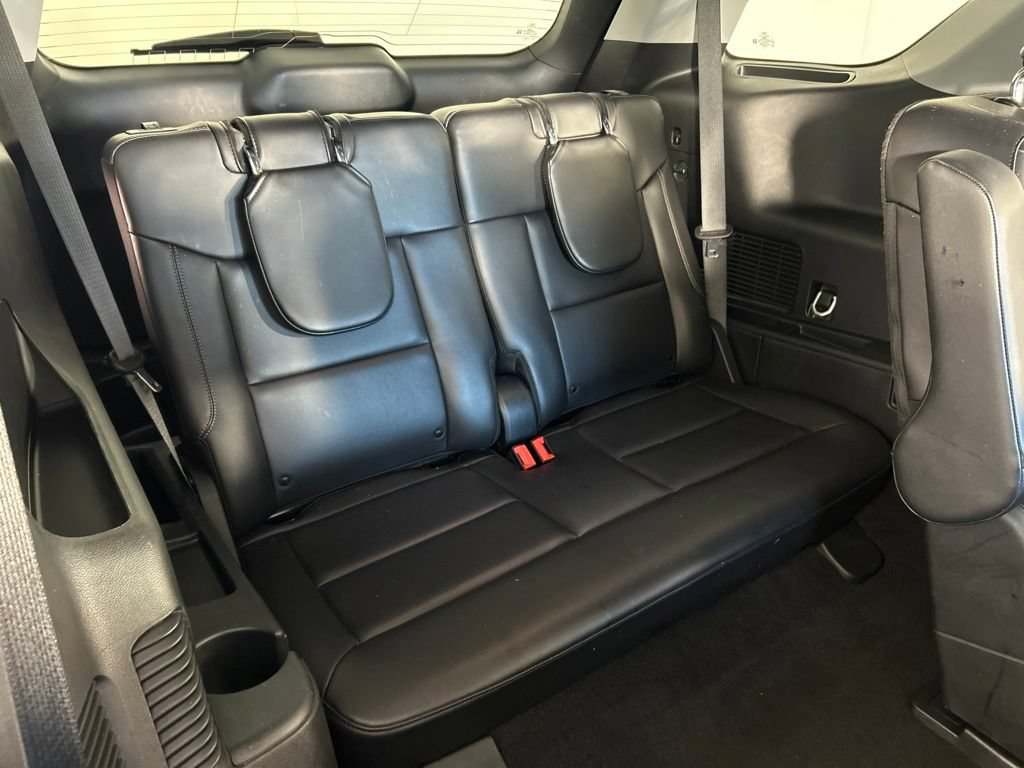 Used 2024 Ford Explorer XLT w/ Equipment Group 202A AWD/4WD image 24