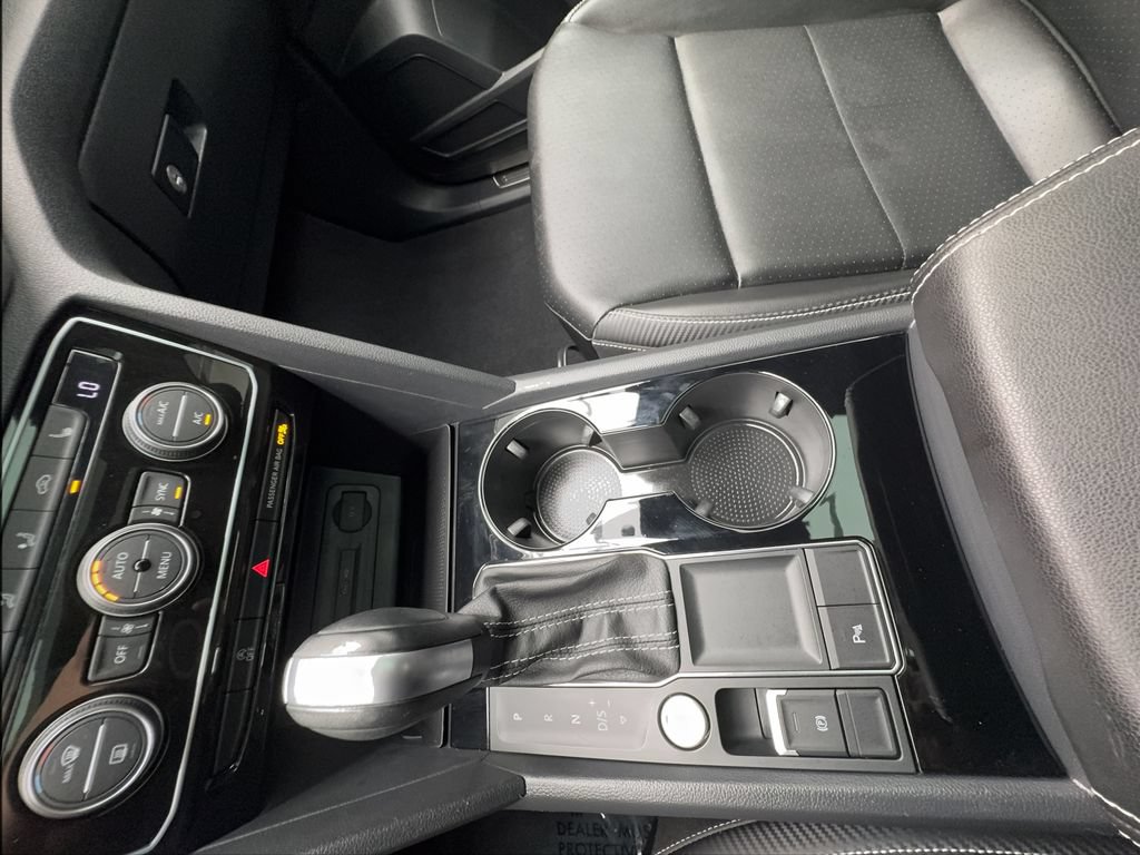 Used 2023 Volkswagen Atlas Cross Sport SE w/ Panoramic Sunroof Package FWD image 51