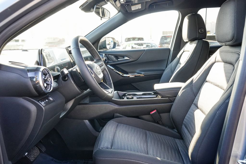 New 2026 Chevrolet Equinox LT FWD image 17
