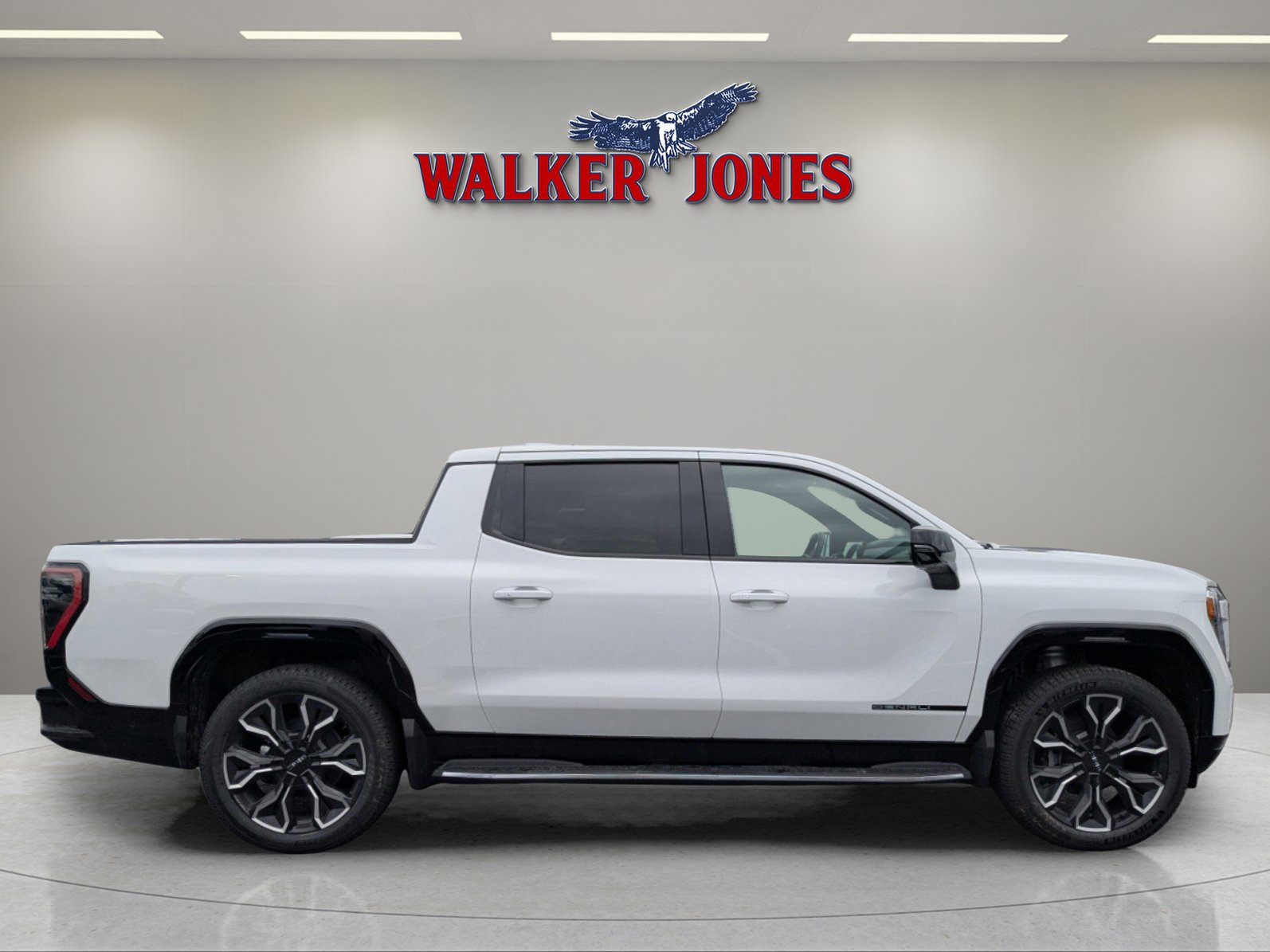 New 2025 GMC Sierra EV Denali image 2