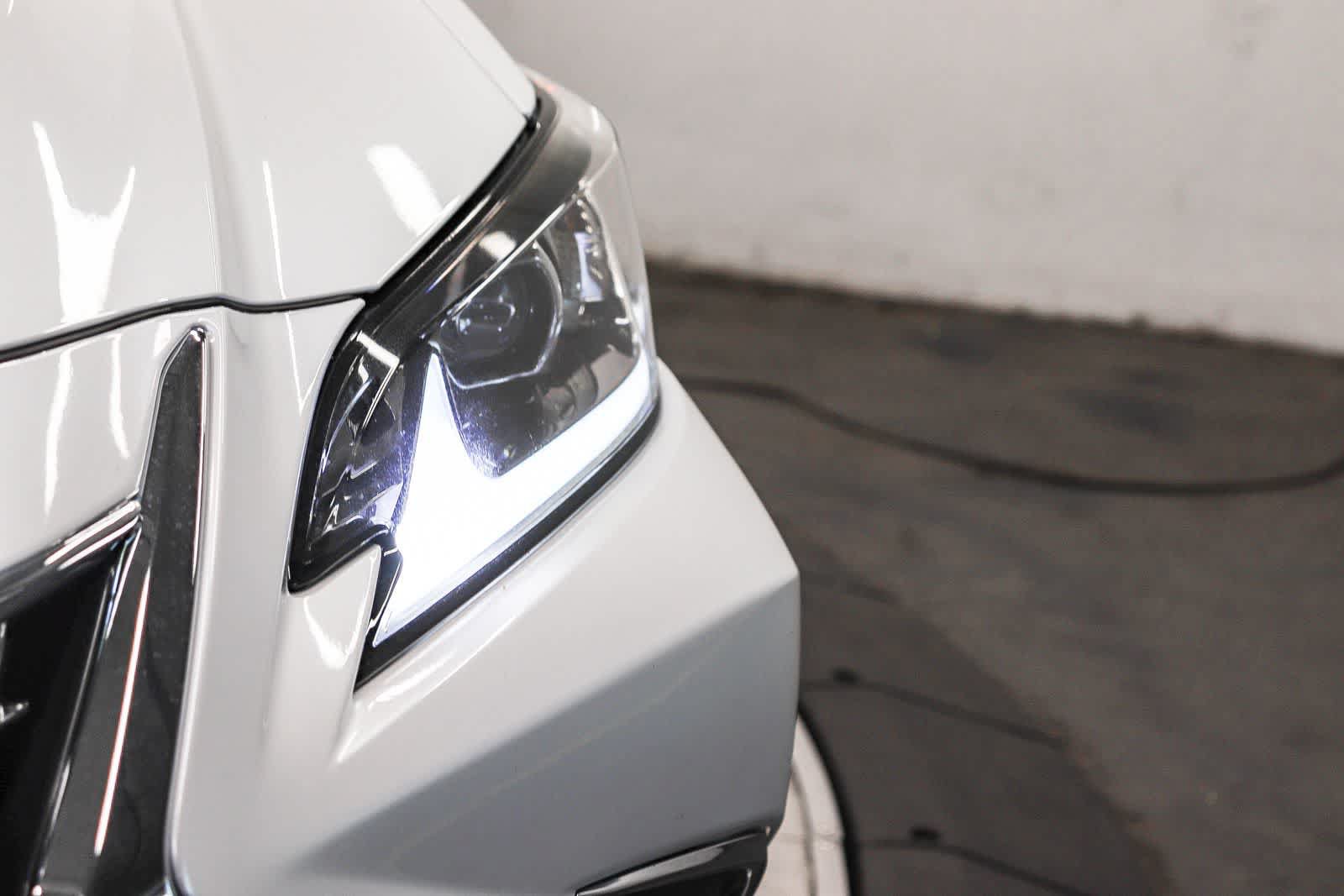 Used 2025 Lexus ES 350 w/ Accessory Package (Z2) FWD image 7