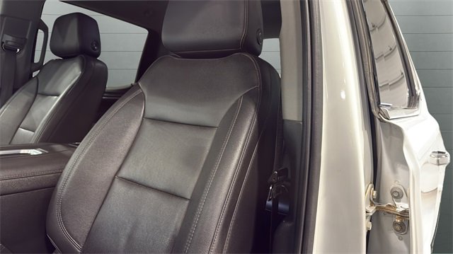 Used 2022 Chevrolet Silverado 1500 LTZ w/ Z71 Off-Road Package image 24