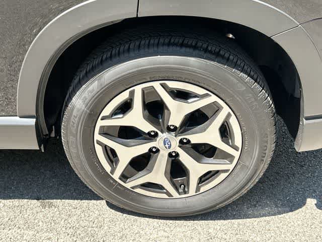 Certified 2024 Subaru Forester Premium AWD/4WD image 5