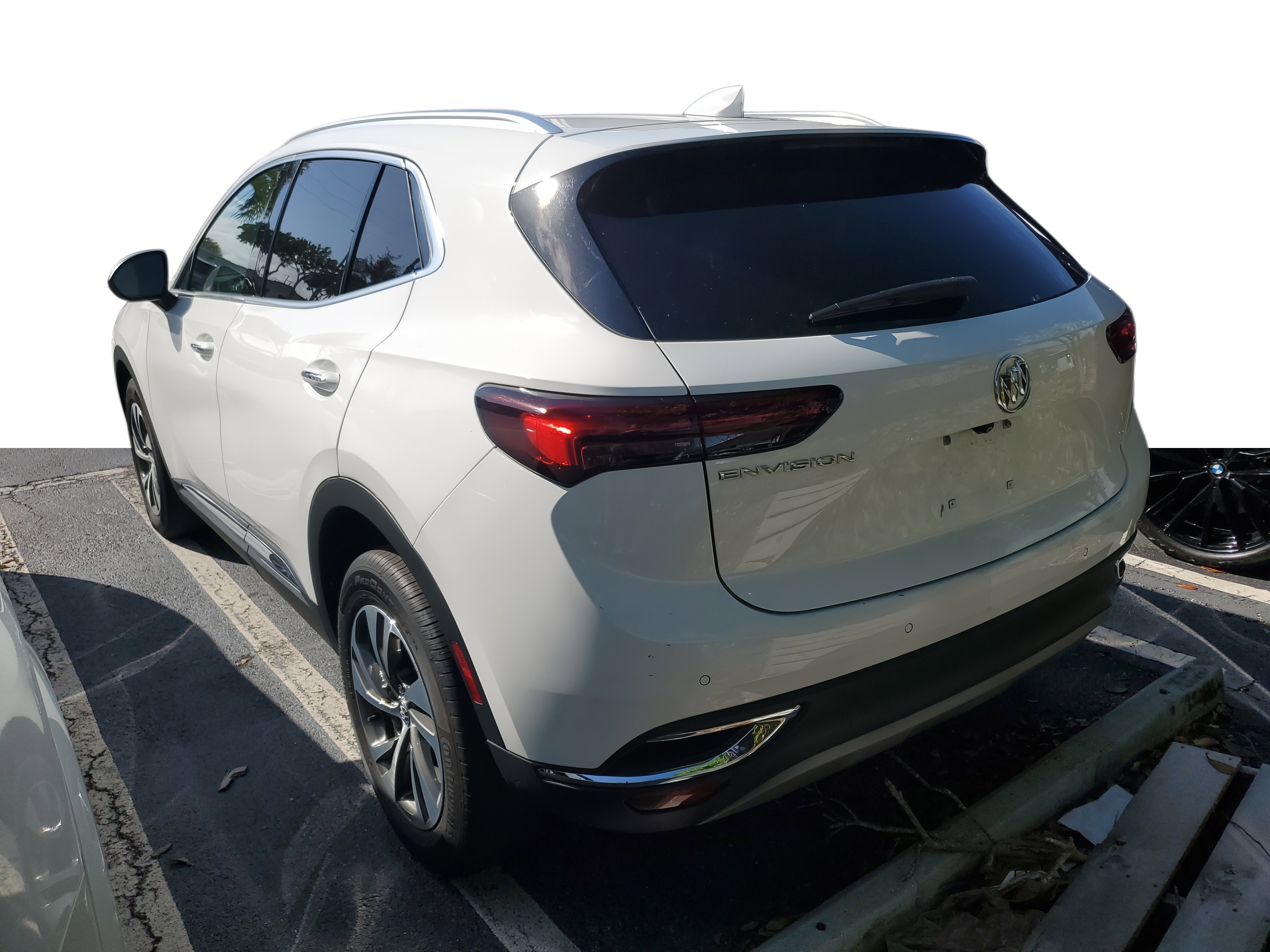 Used 2022 Buick Envision Essence w/ Safety Package image 4