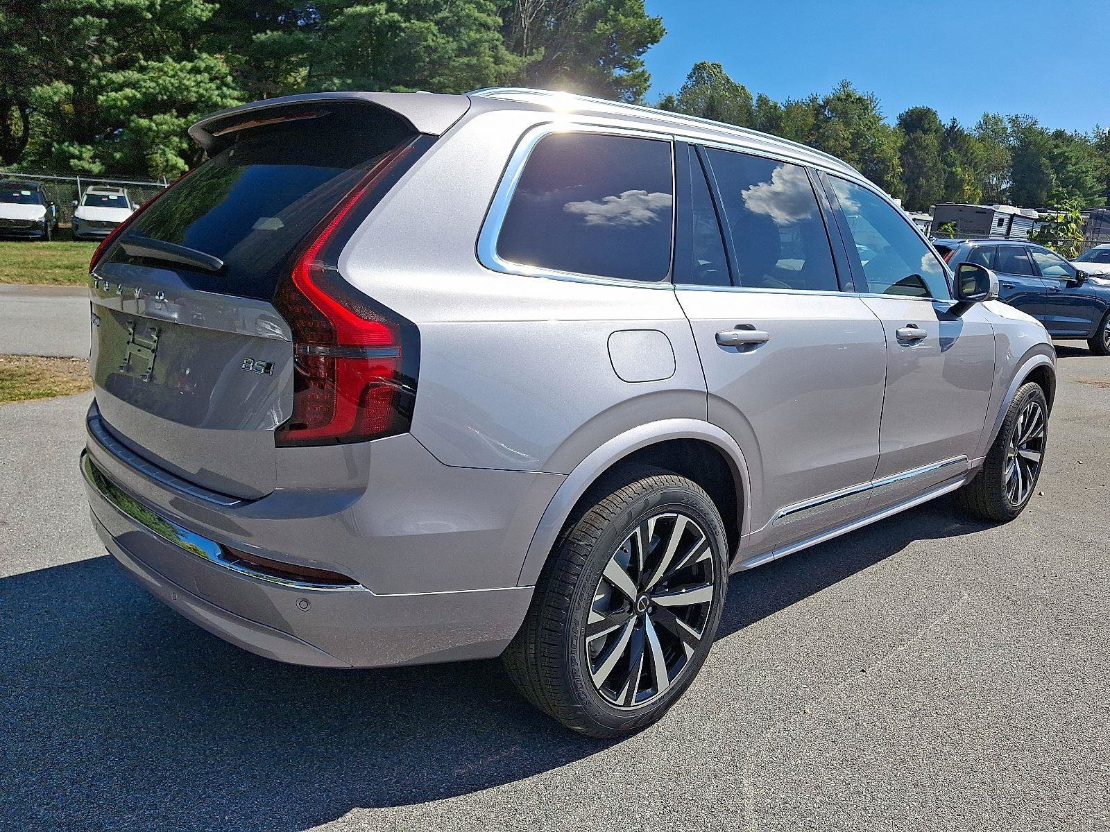 New 2026 Volvo XC90 B5 Core w/ Protection Package Premier AWD/4WD image 4