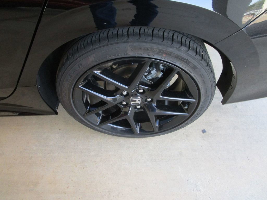 Used 2025 Honda Civic Sport image 9