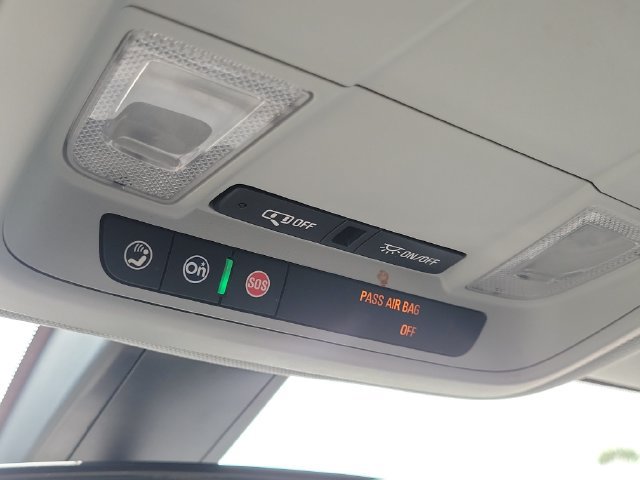 Used 2019 Chevrolet Blazer LT FWD image 28