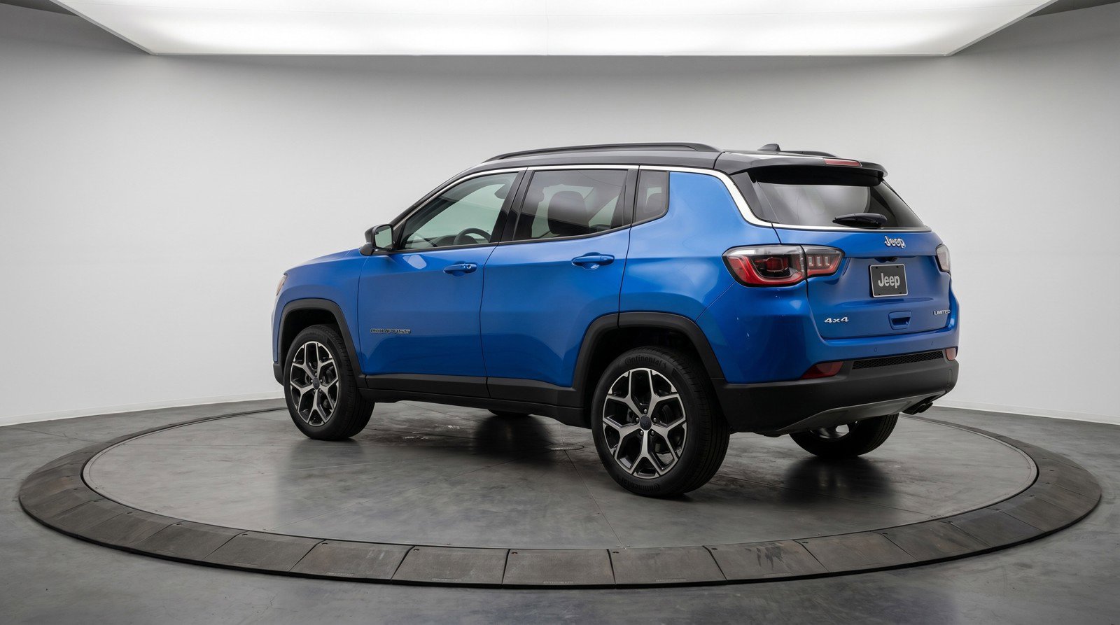 Used 2025 Jeep Compass Limited AWD/4WD image 6