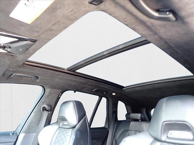 Used 2022 BMW X5 M w/ Executive Package image 15