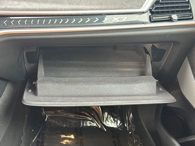 Certified 2024 BMW X7 xDrive40i w/ Premium Package image 24