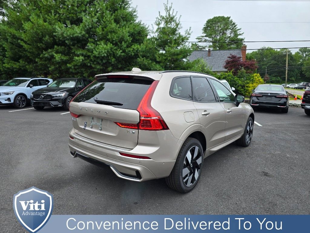 Used 2025 Volvo XC60 T8 Plus w/ Protection Package Premier image 8