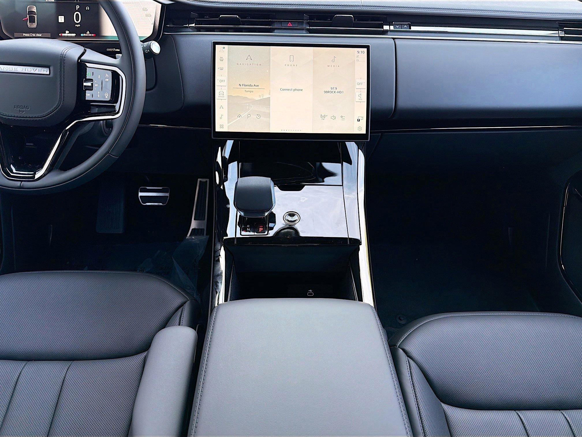 New 2026 Land Rover Range Rover Sport Dynamic SE image 18