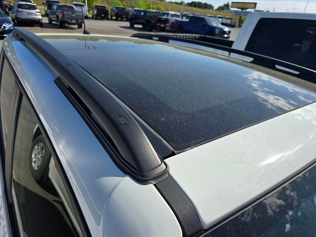 Used 2023 Jeep Renegade Altitude w/ Sun/Sound Group image 16