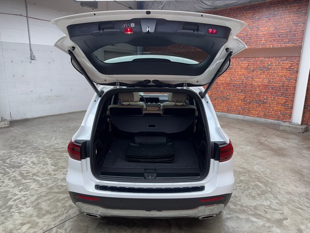 Used 2025 Mercedes-Benz GLB 250 4MATIC image 26