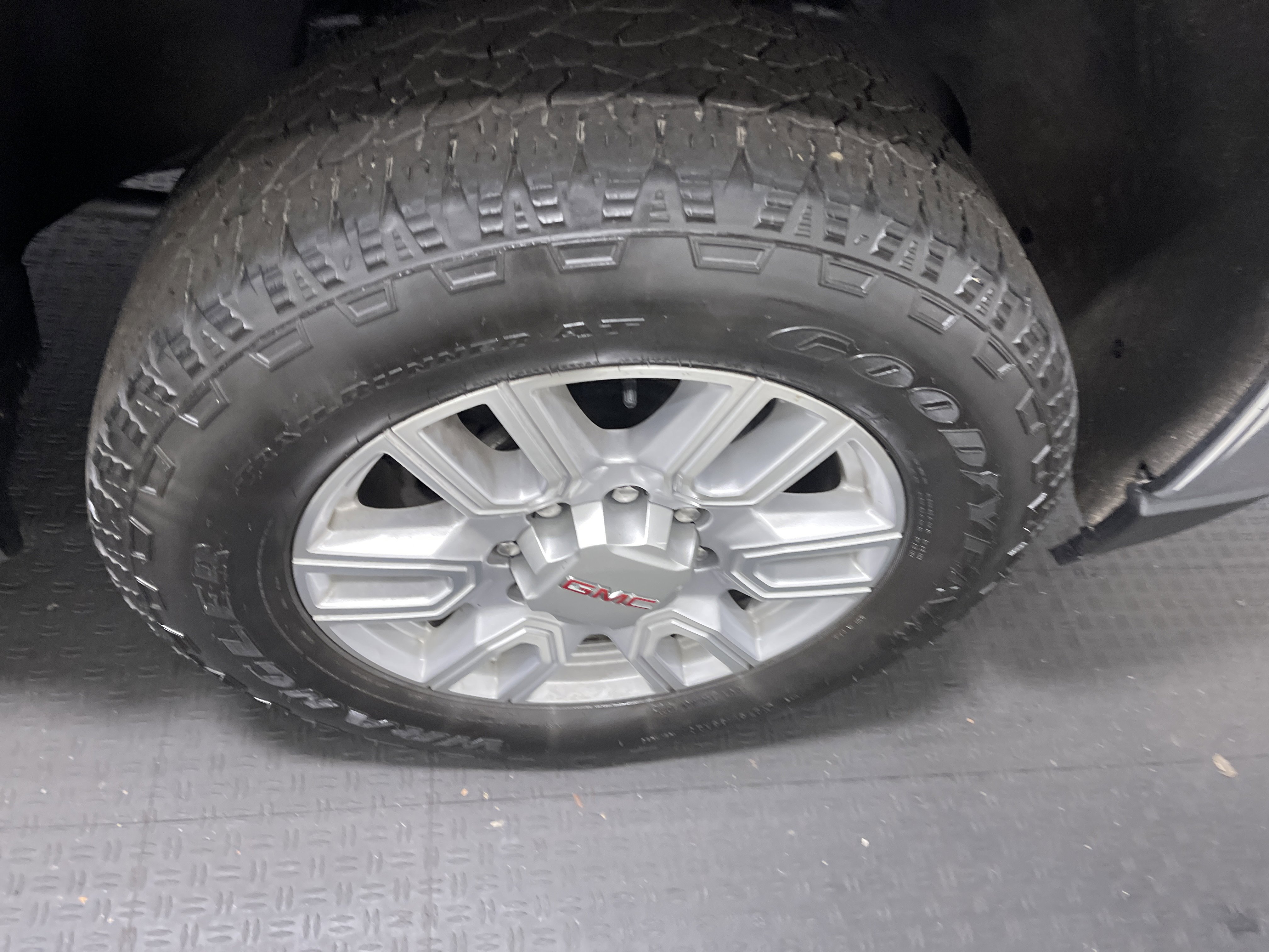 Used 2021 GMC Sierra 3500 SLT image 27