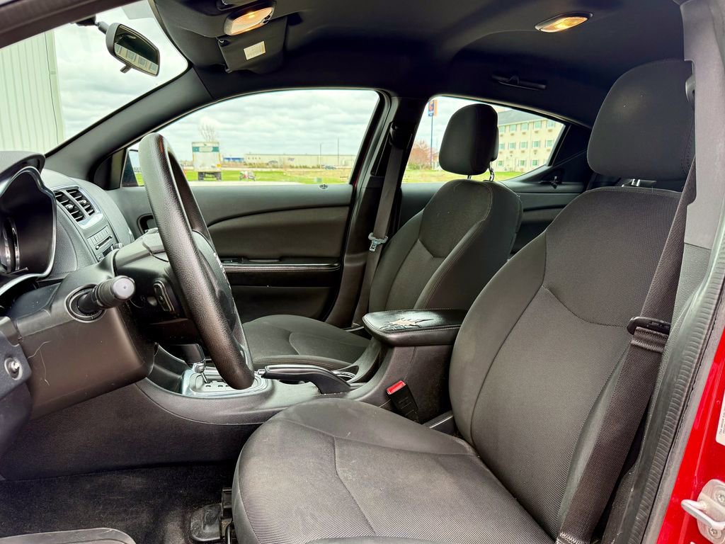 Used 2014 Dodge Avenger SE image 11