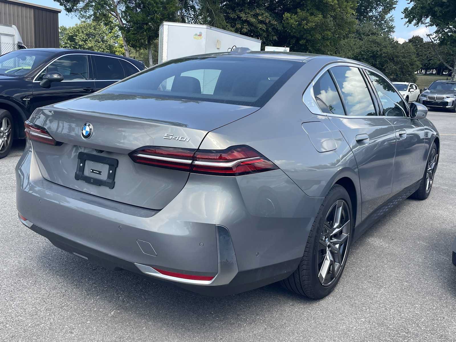 Used 2026 BMW 540i xDrive w/ Premium Package AWD/4WD image 7