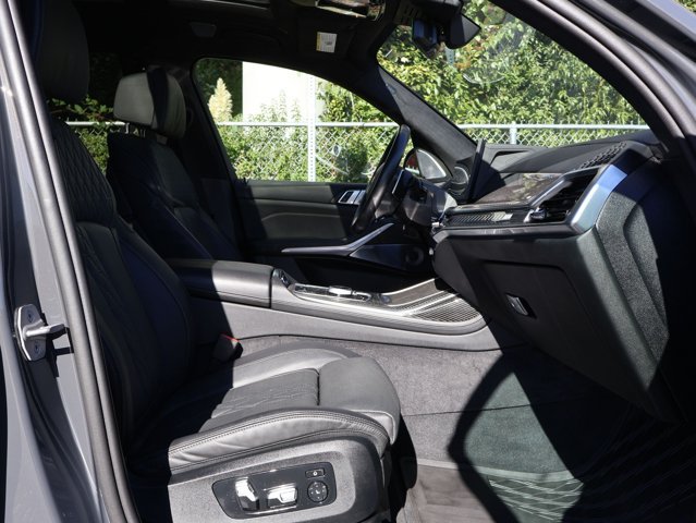 Used 2025 BMW X7 M60i AWD/4WD image 27