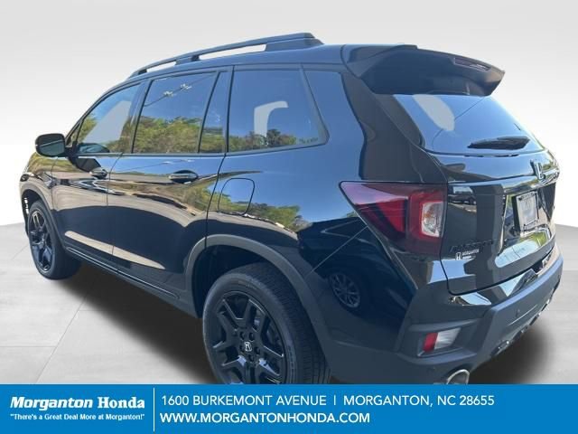 Used 2025 Honda Passport Black Edition image 7