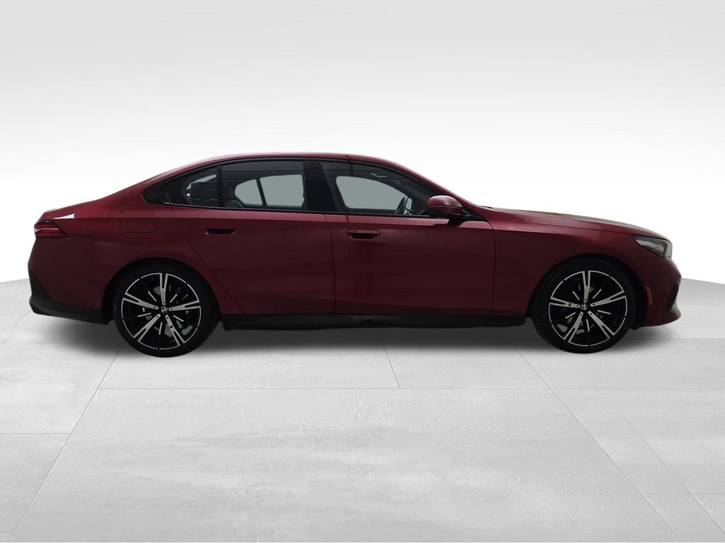Certified 2024 BMW 530i xDrive w/ M Sport Package image 10