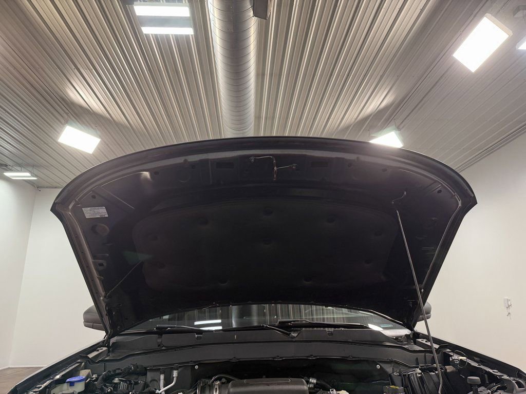 Used 2022 Ford Explorer XLT image 88