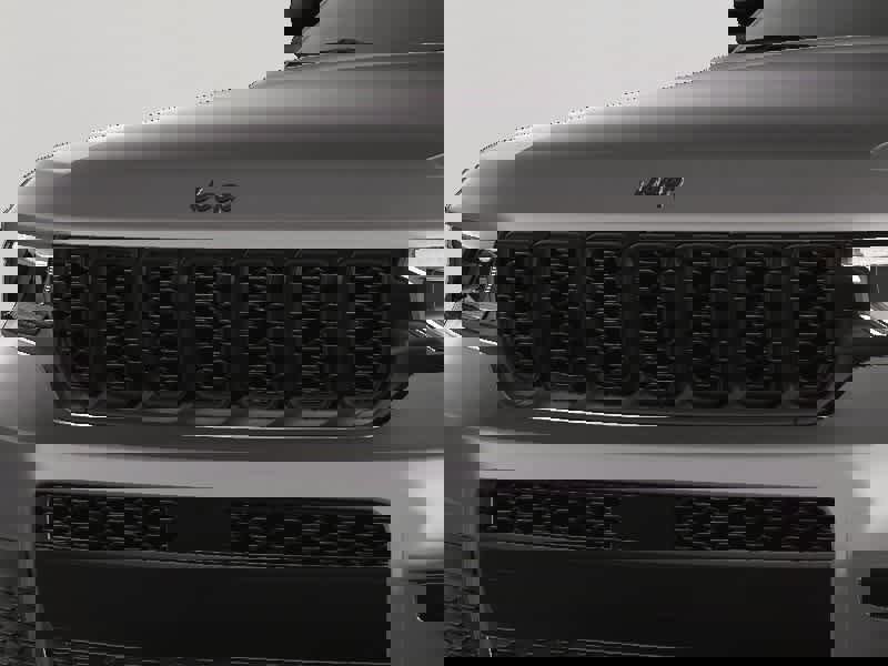 New 2025 Jeep Grand Cherokee L Altitude image 14