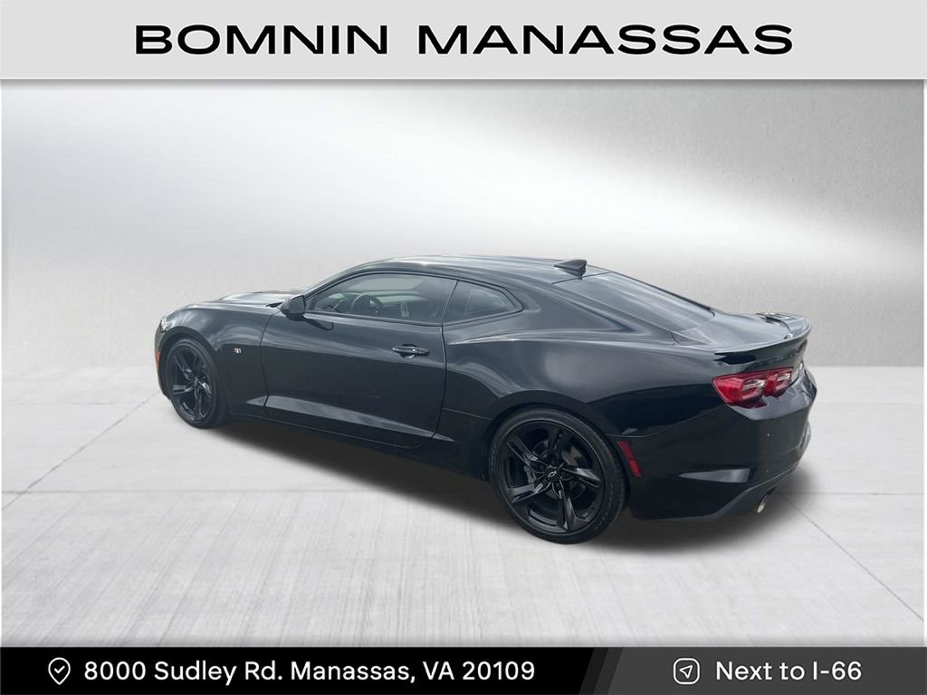 Used 2021 Chevrolet Camaro LT image 3