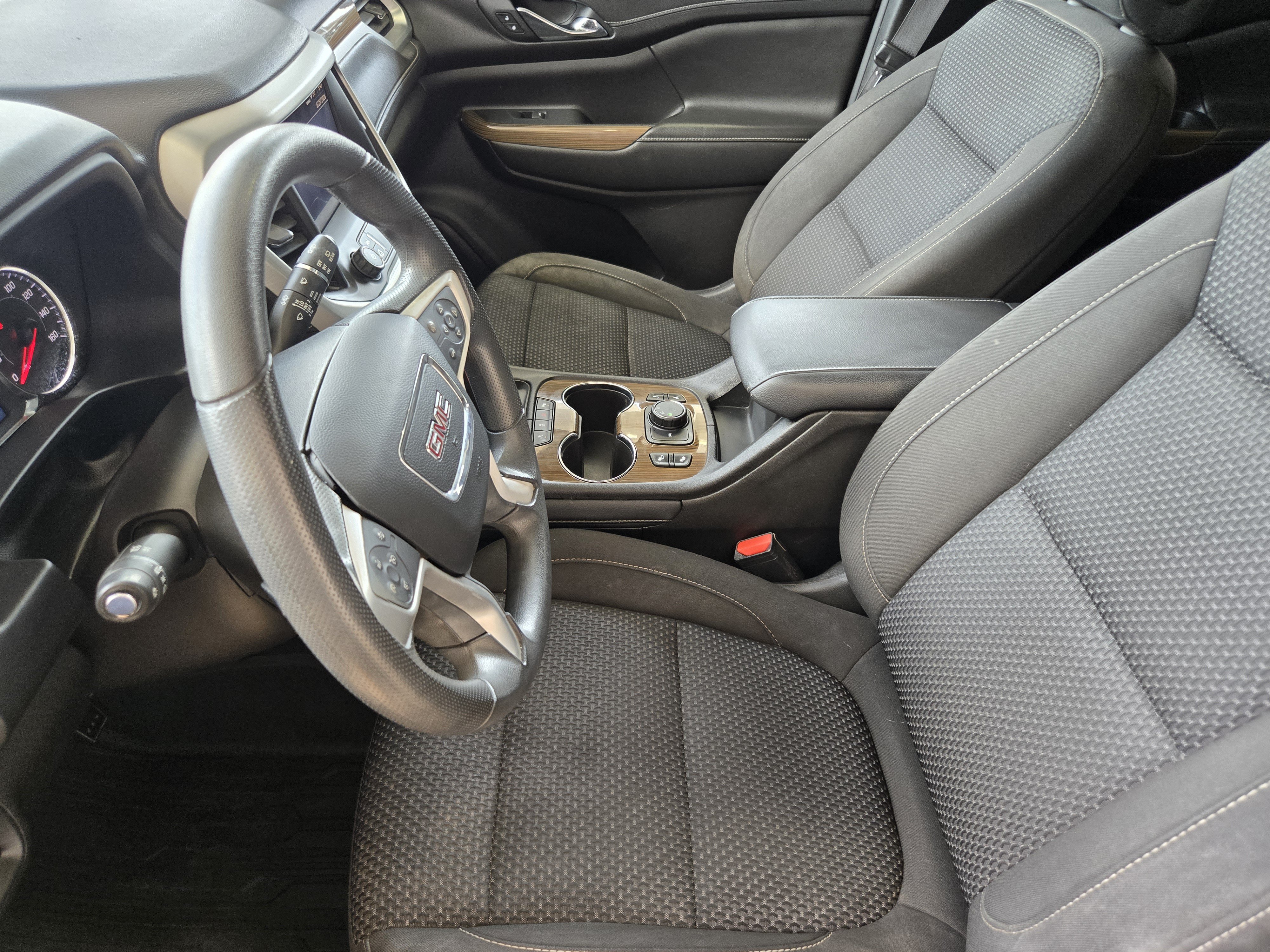 Used 2023 GMC Acadia SLE w/ Driver Convenience Package FWD image 9